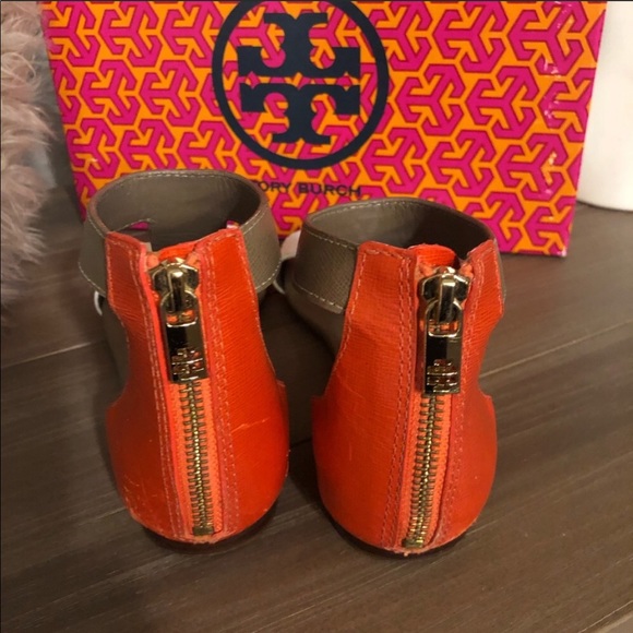 ❗️SOLD-❗️Tory Burch Sandal 6.5 - Picture 4 of 11